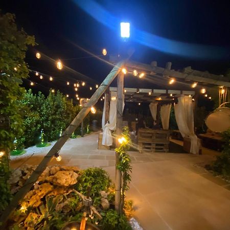 Masseria Li Vecchi Squinzano Exterior foto