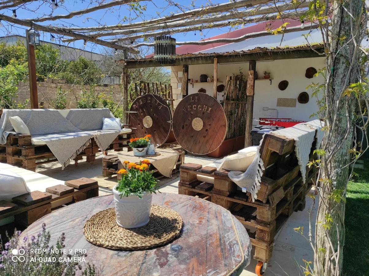 Masseria Li Vecchi Squinzano Exterior foto