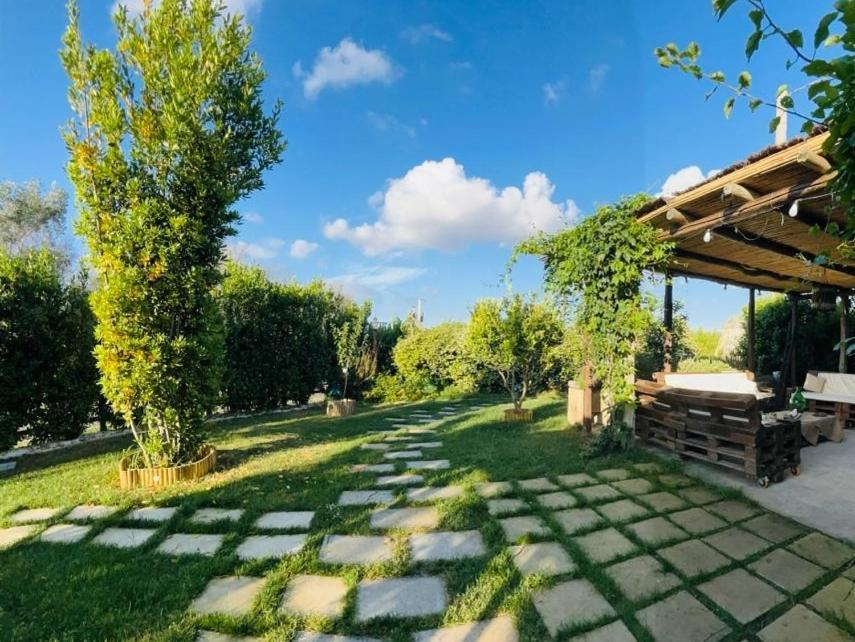 Masseria Li Vecchi Squinzano Exterior foto